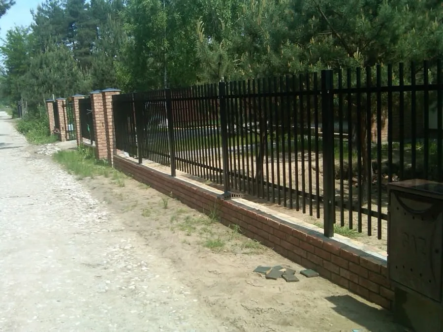 Ogrodzenie palisadowe 02 — ogrodzenia palisadowe, zdjęcie 4 z 6
