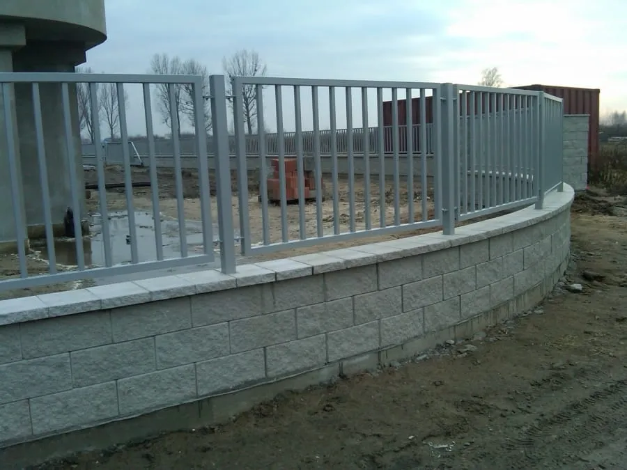 Ogrodzenie palisadowe 03 — ogrodzenia palisadowe, zdjęcie 2 z 5