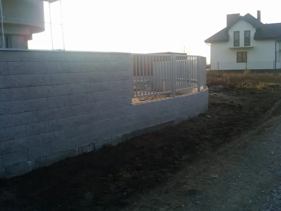 Ogrodzenie palisadowe 03 — ogrodzenia palisadowe, zdjęcie 4 z 5