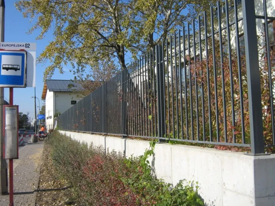Ogrodzenie palisadowe 06 — ogrodzenia palisadowe, zdjęcie 1 z 2