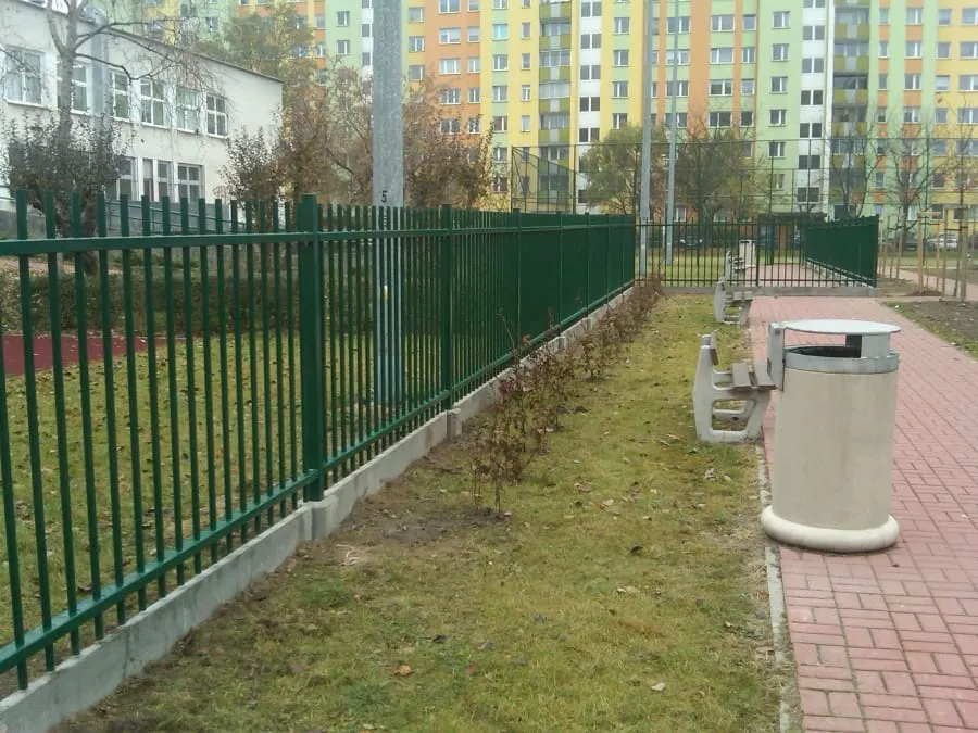 Ogrodzenie palisadowe 08 — ogrodzenia palisadowe, zdjęcie 1 z 3