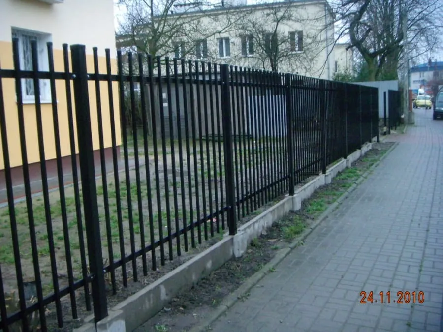 Ogrodzenie palisadowe 10 — ogrodzenia palisadowe, zdjęcie 1 z 4